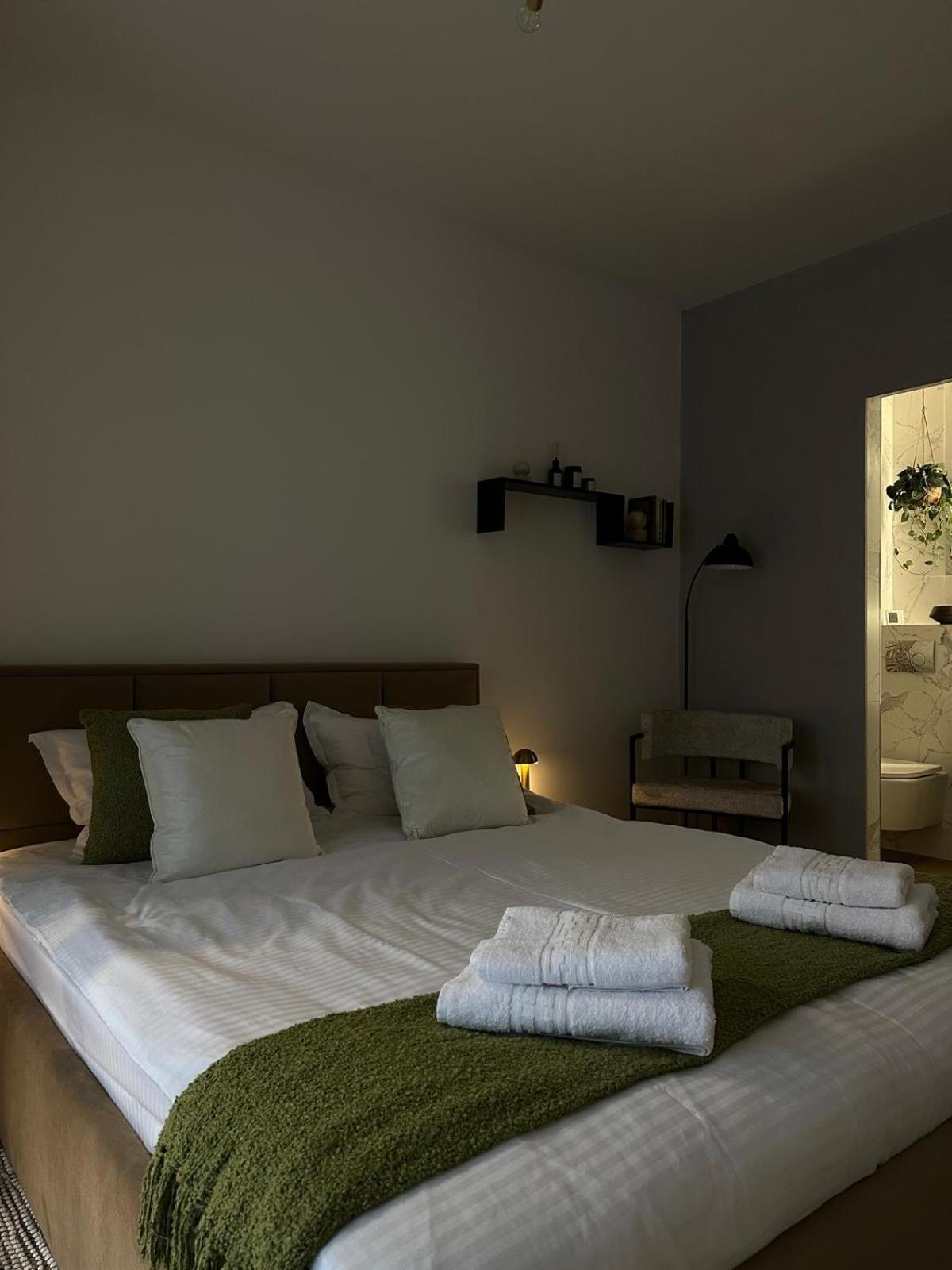 Fain Apartment *