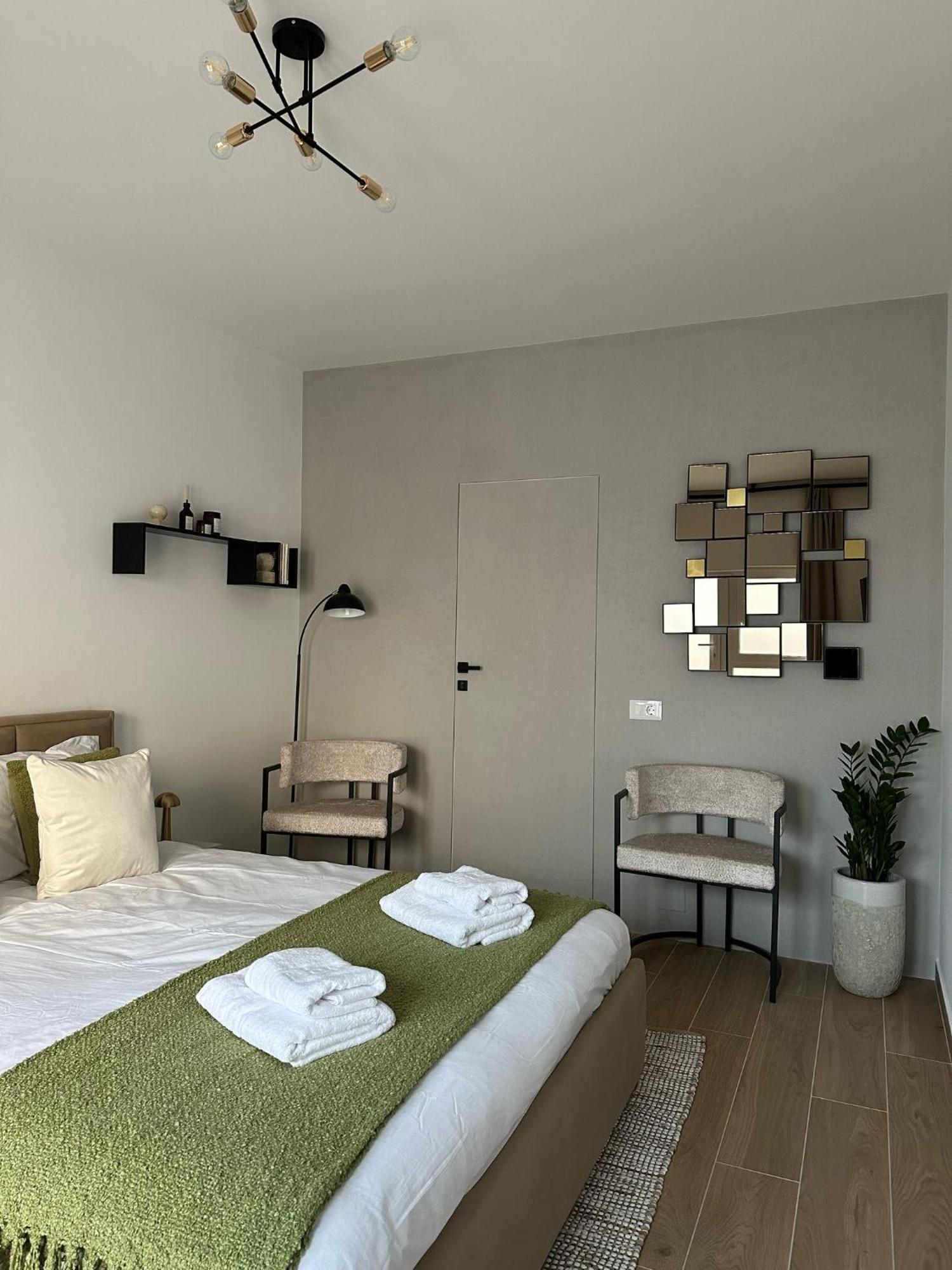 Fain Apartment *
